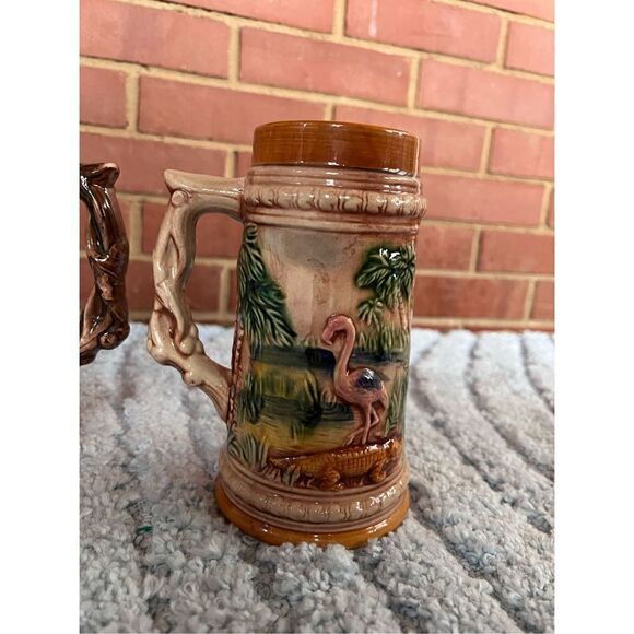 Vintage Souvenir Cups - Picture 7 of 10